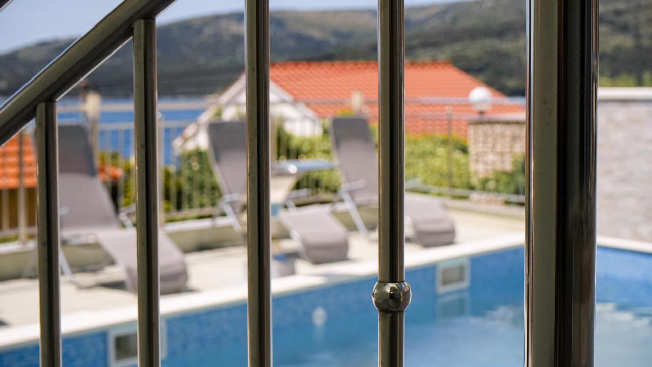 Trogir-Luxury Villa Sapphirus Seget Vranjica Eksteriør bilde